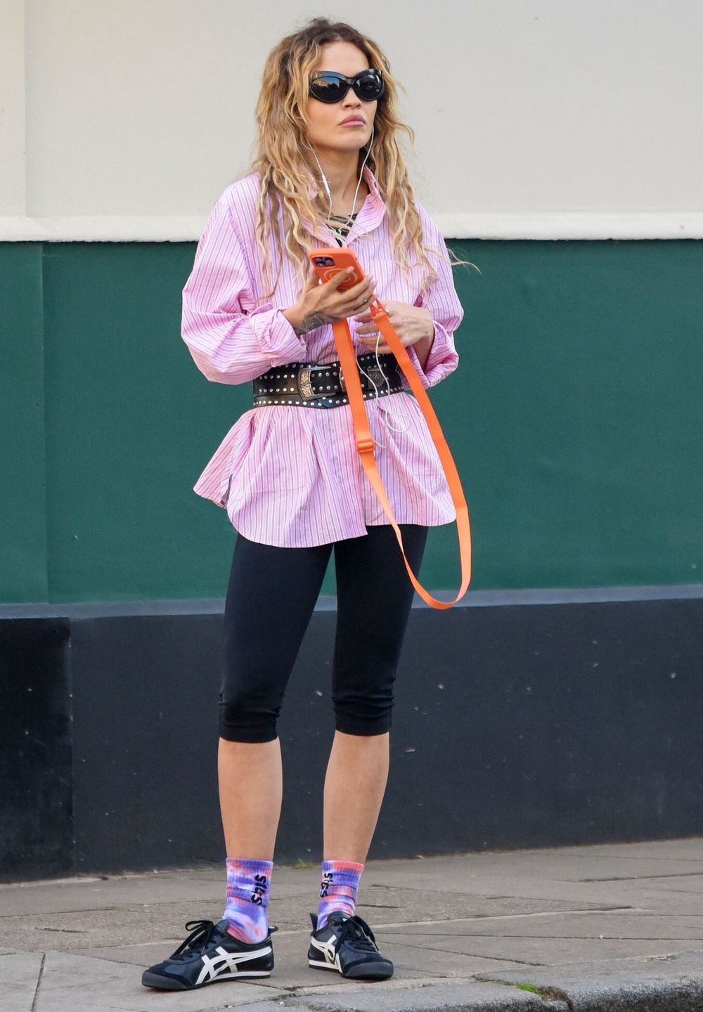 Rita Ora w nietypowym looku 