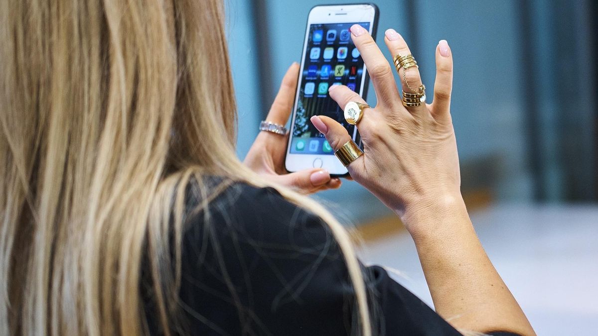 Polacy w ciągu ostatnich trzech miesięcy przenieśli blisko 450 tys. numerów