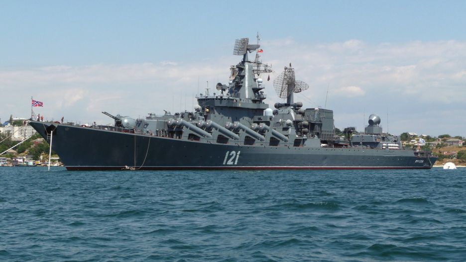 Płonie duma Floty Czarnomorskiej. Krążownik Moskwa w ogniu 