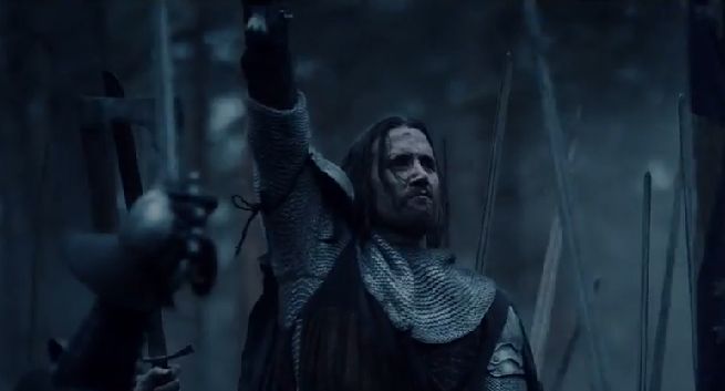 Walka na ringu, boisku i polu bitwy reklamuje piwo Okocim (wideo)