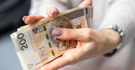 Ile trzeba zarabiać na 5 tys. zł emerytury? Oto wyliczenia