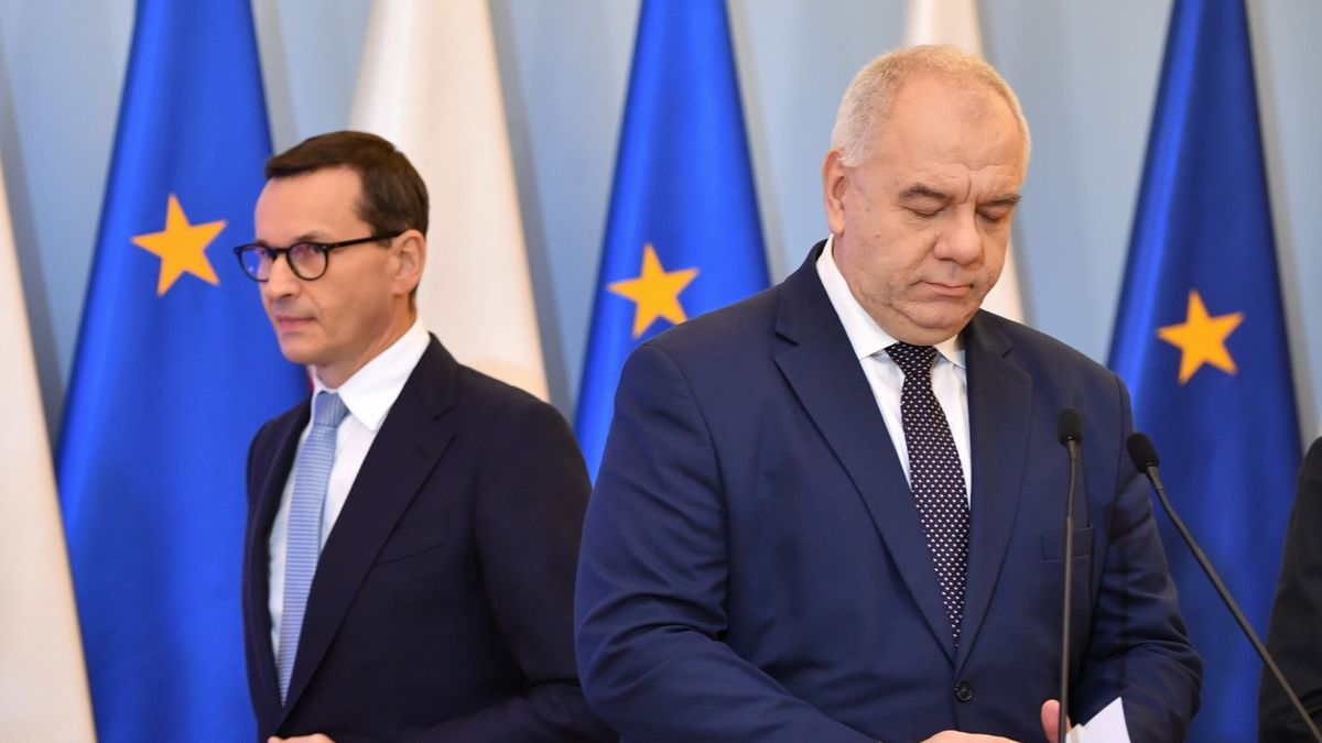 O wicepremierze Jacku Sasinie mówi się, że w partii jest od zadań specjalnych. W ostatnim czasie głośno też było o jego konflikcie z premierem