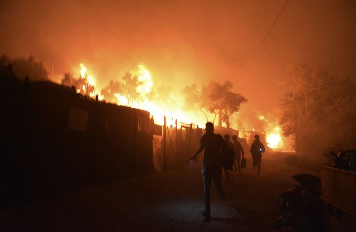 Grecja. Na wyspie Lesbos w obozie dla uchodźców doszło do pożaru