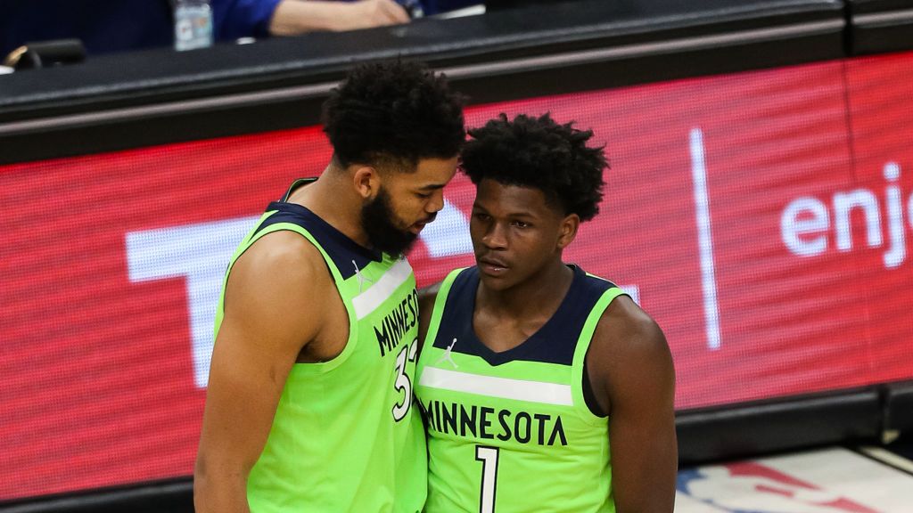 Getty Images / David Berding / Na zdjęciu: Karl-Anthony Towns i Anthony Edwards