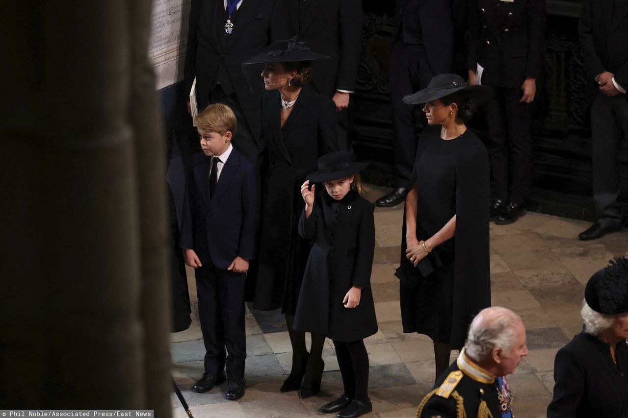 Prawnuki na pogrzebie królowej Elżbiety II. Szły w kondukcie z najbliższą rodziną