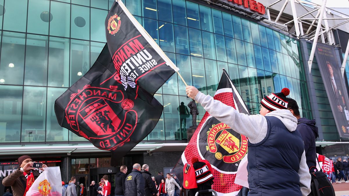 Zdjęcie okładkowe artykułu: Getty Images / Clive Brunskill / Na zdjęciu: kibice Manchesteru United