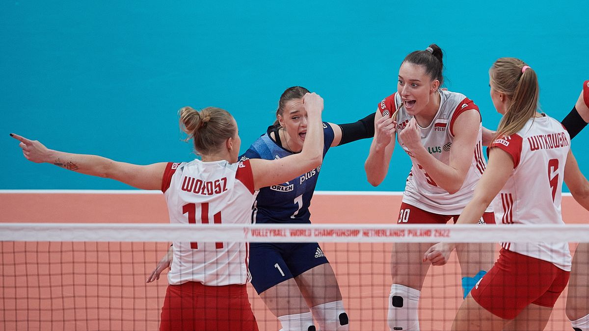 PAP / Adam Warżawa / Na zdjęciu: siatkarki reprezentacji Polski