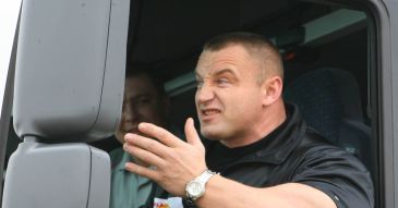 Pudzian pokonany!