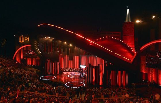 Telewizja Polska dementuje informacje „Gazety Wyborczej”: na widowni w Opolu nie było statystów