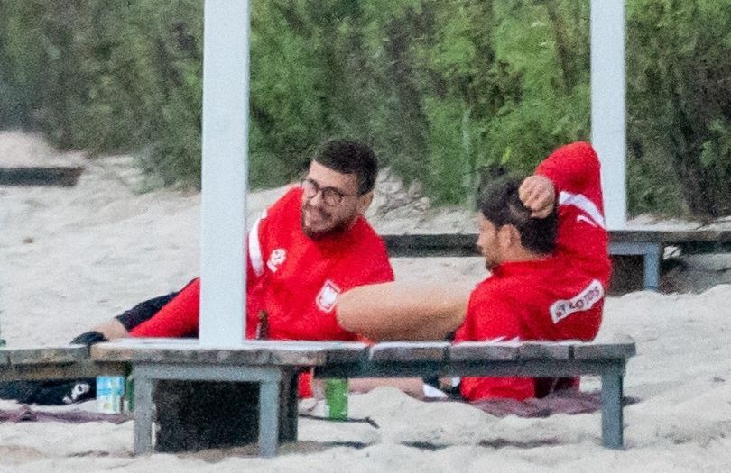 Reprezentacja Polski wraca do ojczyzny i relaksuje się na sopockiej plaży