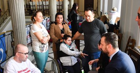 Spotkał się z protestującymi. "Nie widzę moich następców"