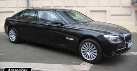 Nowa zabawka ArmorTech - opancerzone BMW 760XLi