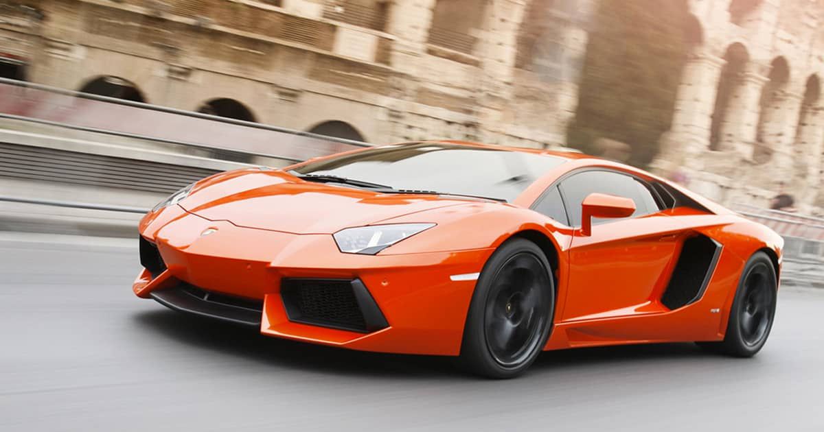 Lamborghini mogą stanąć w płomieniach. 6000 aut wezwanych do serwisu