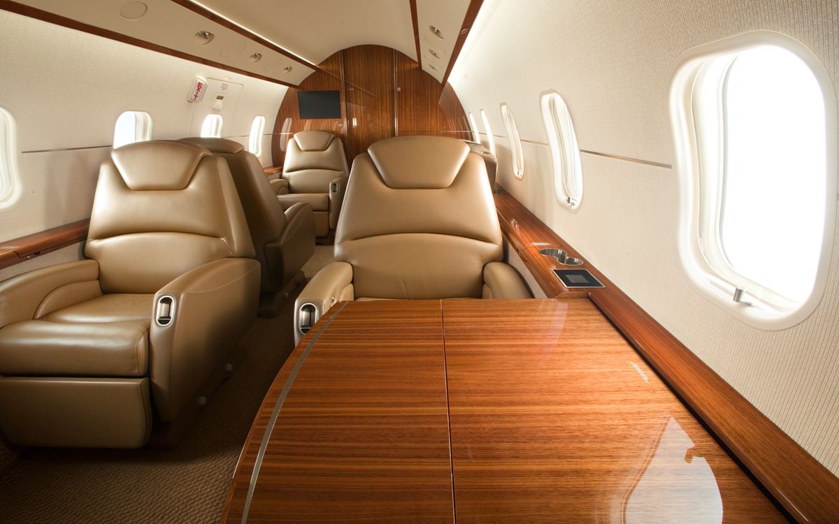 Challenger 300, bombardier.com