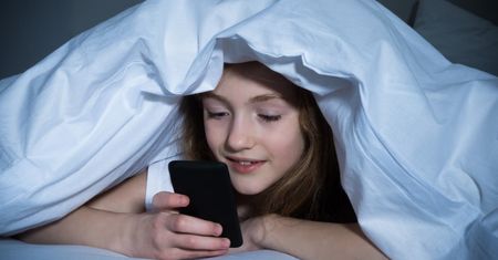 SmartKiss: gra AR polskiej firmy, w której chwytasz nie Pokemony, lecz innych graczy