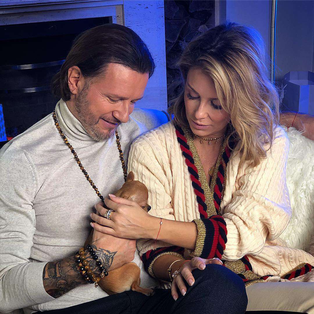 Małgorzata Rozenek i Radosław Majdan z Grażynką