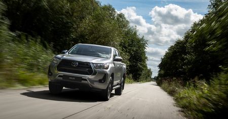 "Hybrydowa" Toyota Hilux wyceniona. Promocja doprowadziła do ciekawej sytuacji