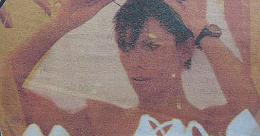 Dygant mierzy welon (FOTO)