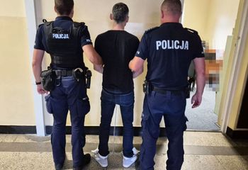 Warszawa: Gruzin groził ochroniarzowi nożem. Został zatrzymany i deportowany