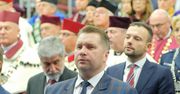 "Ma 120 metrów". Rzucił wyzwanie Czarnkowi