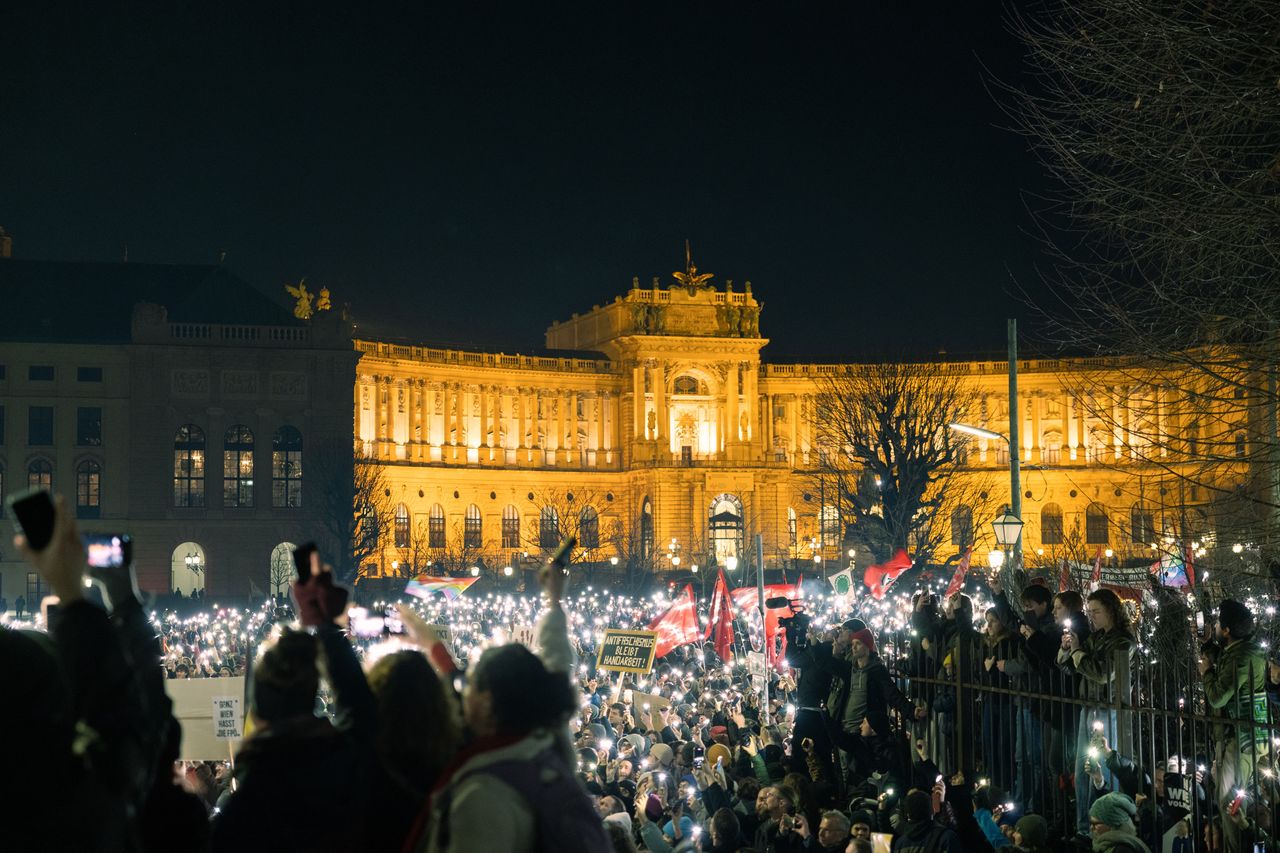 Działo się w nocy. Fala protestów w Wiedniu