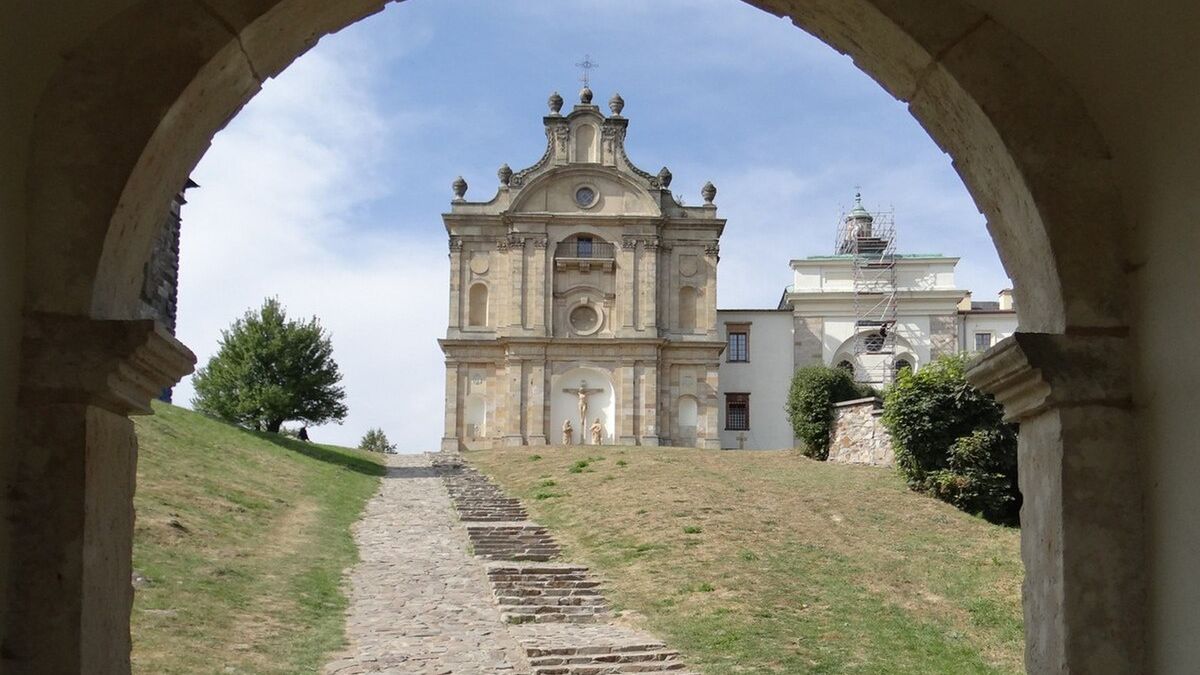  Kontrowersje wokół prywatnej mszy posłanki PiS na Świętym Krzyżu