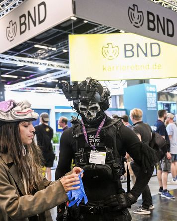 Niemiecki wywiad BND rekrutuje graczy na Gamescomie. Szuka hakerów