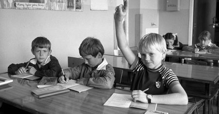 Chodziłeś do szkoły za PRL-u? Musisz mieć co najmniej 10/12