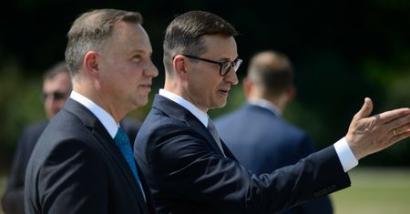 Ustawiony wywiad z prezydentem? Morawiecki miał prosić o "sprytnego dziennikarza"