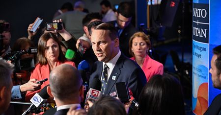 Sikorski: Będzie mocne oświadczenie, że Rosja jest głównym zagrożeniem