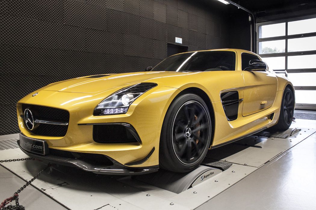 Mercedes-Benz SLS AMG Black Series z mapą mcchip-dkr