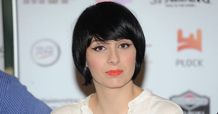 Tatiana Okupnik poszła zagłosować. Musiała wspomóc się kulami