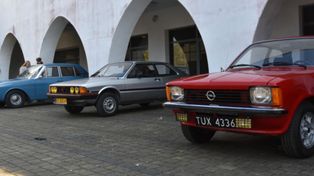 Toruń: Parada samochodów i święto motoryzacji. Jubileusz toruńskiej "Samochodówki"