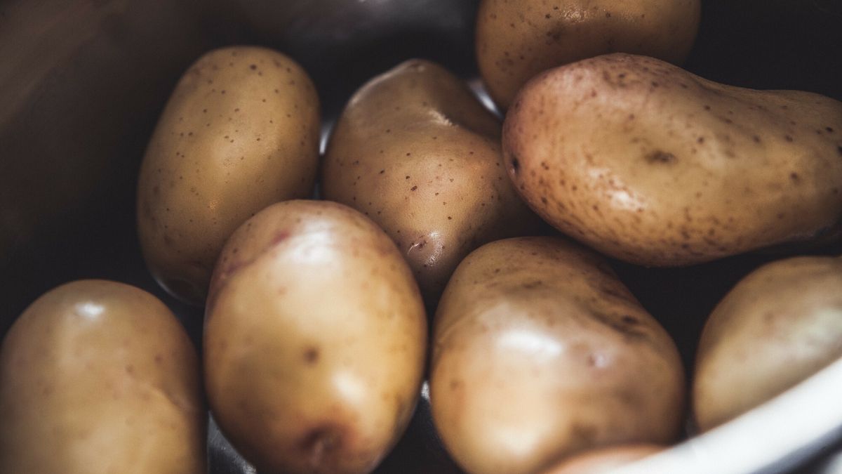 Ziemniaków nie należy trzymać w lodówce