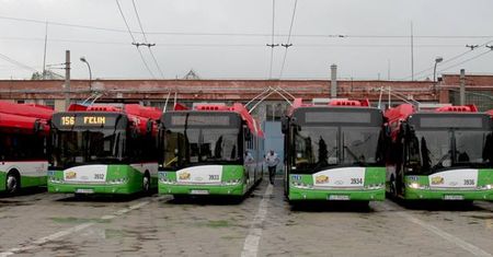 Kolejne trolejbusy marki Ursus na zajezdni