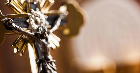 Wszystkich Świętych 2023. Czy 1 listopada to święto nakazane? Czy trzeba iść do kościoła?