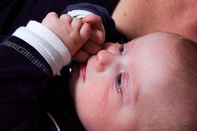 Co należy zrobić, gdy dziecko ma gorączkę?