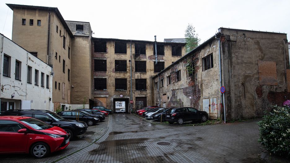 Śląskie. Bielski magistrat poszukuje wykonawcy przebudowy i adaptacji obu obiektów przy ulicy Dmowskiego.