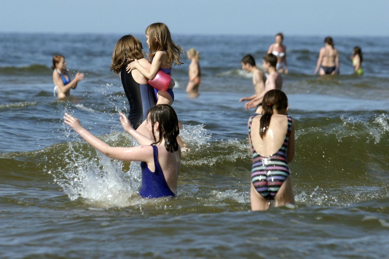 Plażowiczom puszczają nerwy. Nie chcą takiego widoku