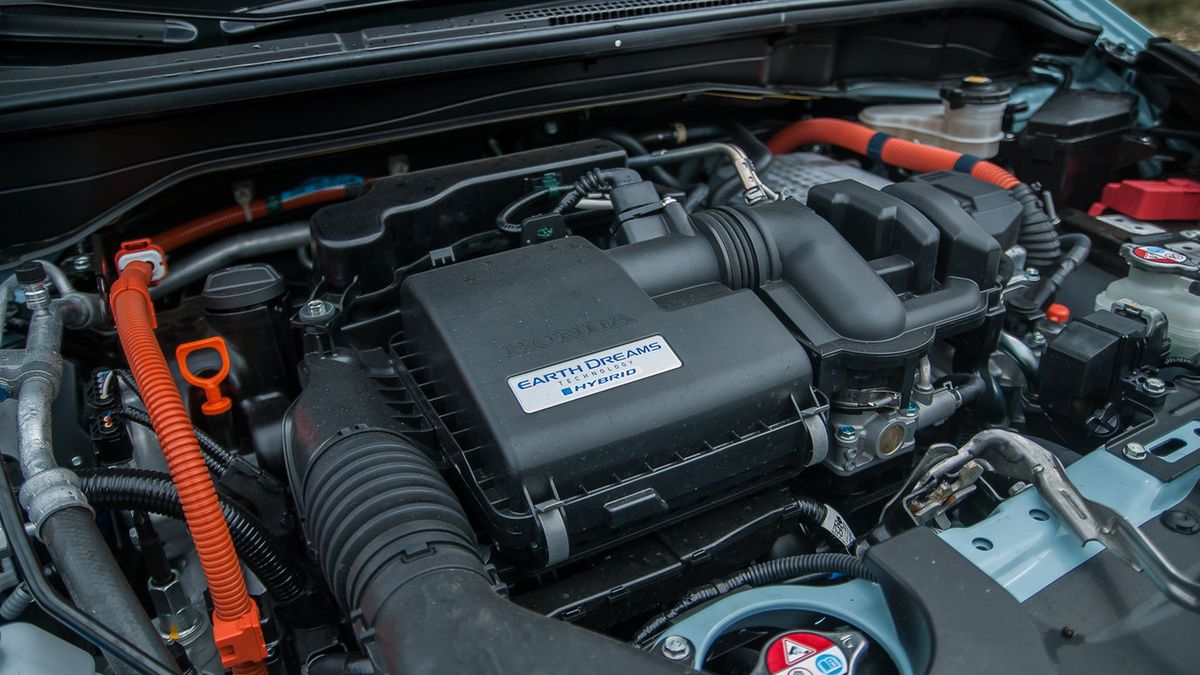 Silnik spalinowy dalej odgrywa w tym napędzie decydującą rolę... generatora prądu