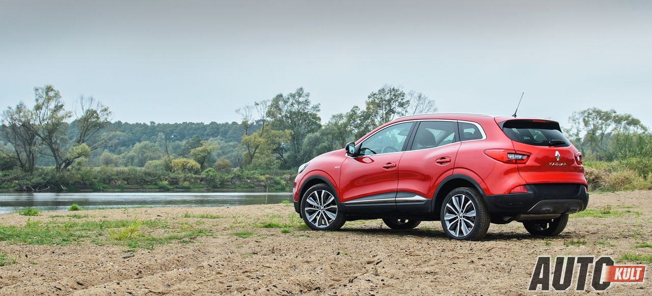 Z każdej strony Renault Kadjar nawiązuje stylistyką do... crossoverów Nissana