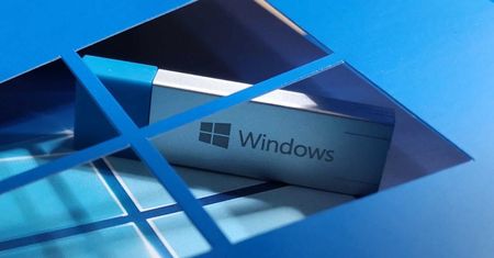 Więcej reklam w Windows 10. Microsoft przez chwilę promował Edge'a