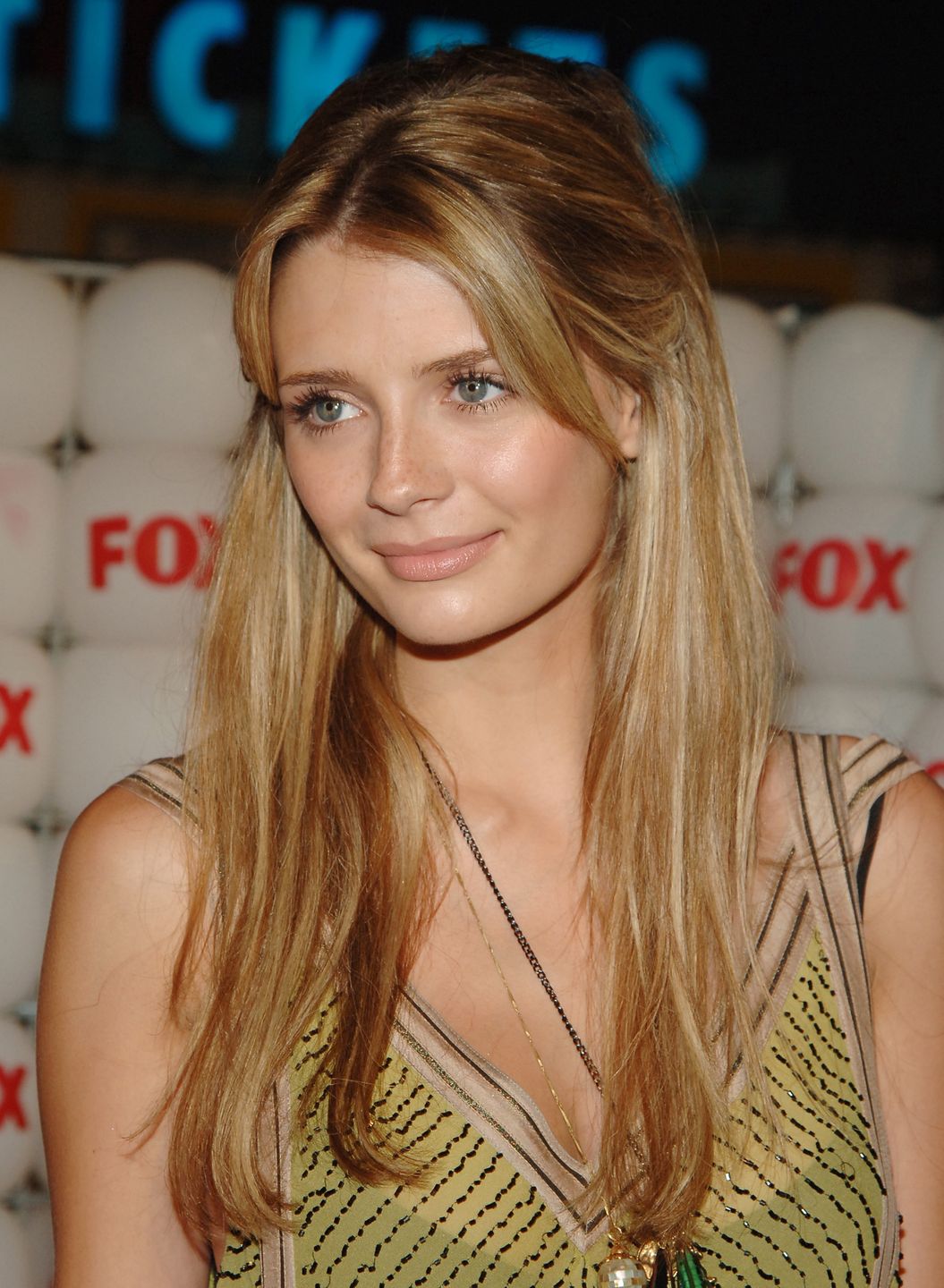 Mischa Barton w 2005 roku