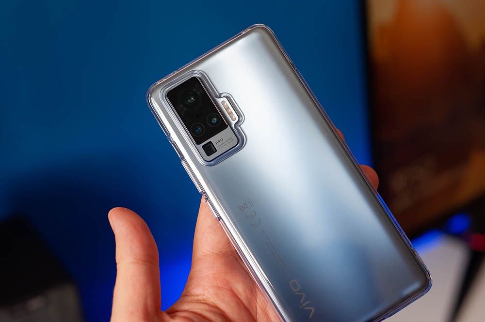 Vivo X51 5G z etui