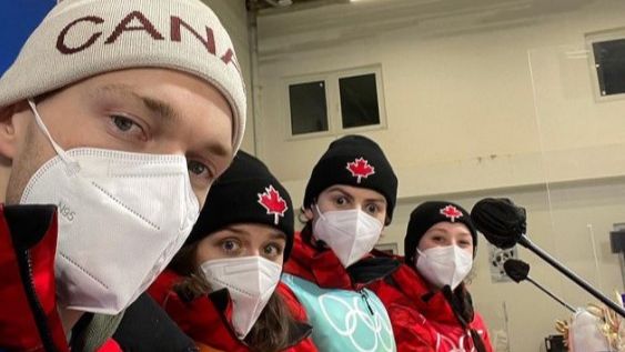 Kanadyjski mikst w skokach narciarskich