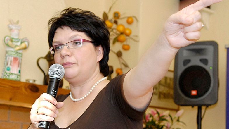 Dorota Zawadzka NIE CHCE księży w mediach: "Powinni być JEDYNIE W KOŚCIOŁACH"