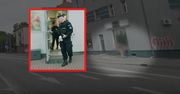 Szedł z synkiem. Dostrzegli go policjanci. Finał sprawy w... Żabce