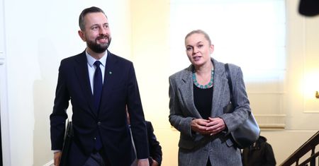 Ćwiczenia wojskowe. "Wielkie manewry" dla uczniów. Rząd zapowiada