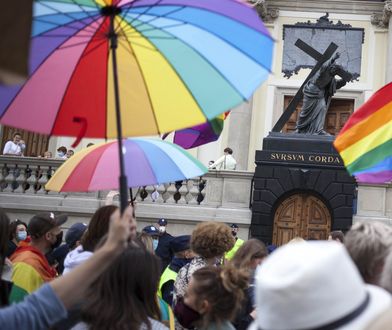 Dwa plemiona Polaków. Dzielą je nawet symbole