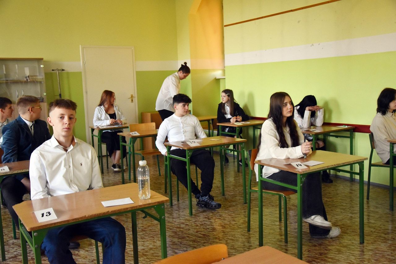 Egzamin ósmoklasisty w SP 2 w Głogowie. Na pierwszy ogień testy z języka polskiego